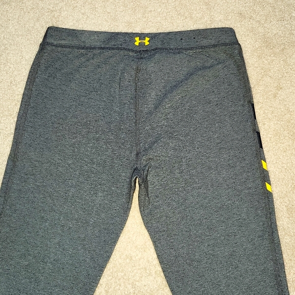 Pittsburgh Steelers Under Armour Football Leggings Small NWOT - Picture 5 of 6